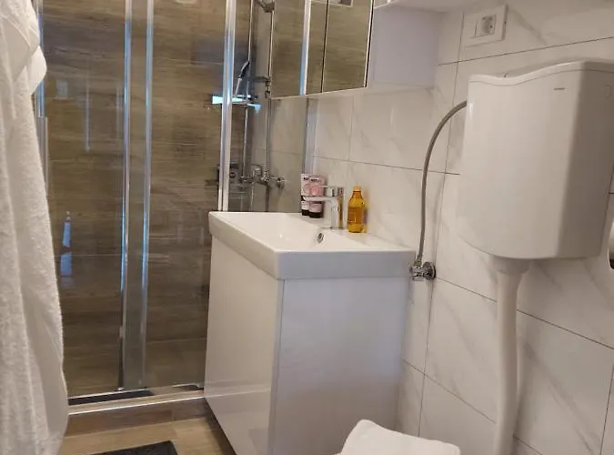 Modern And Cosy Ivana With A Beautiful Seaview Apartman