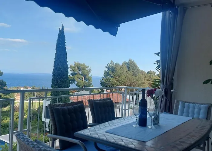 Modern And Cosy Ivana With A Beautiful Seaview Apartman *