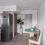Modern And Cosy Ivana With A Beautiful Seaview 아파트