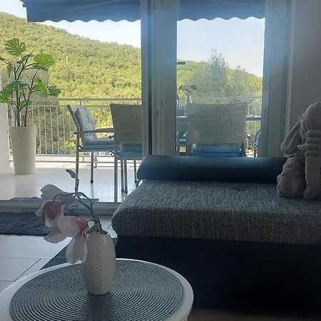 Modern And Cosy Ivana With A Beautiful Seaview Appartement *