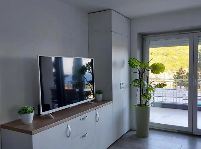 Modern And Cosy Ivana With A Beautiful Seaview شقة