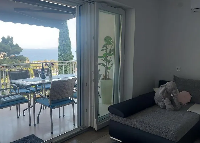 Modern And Cosy Ivana With A Beautiful Seaview アパート